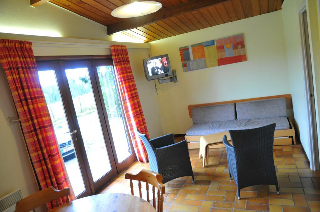 Village De Vacances De Vencimont Vonêche Oda fotoğraf
